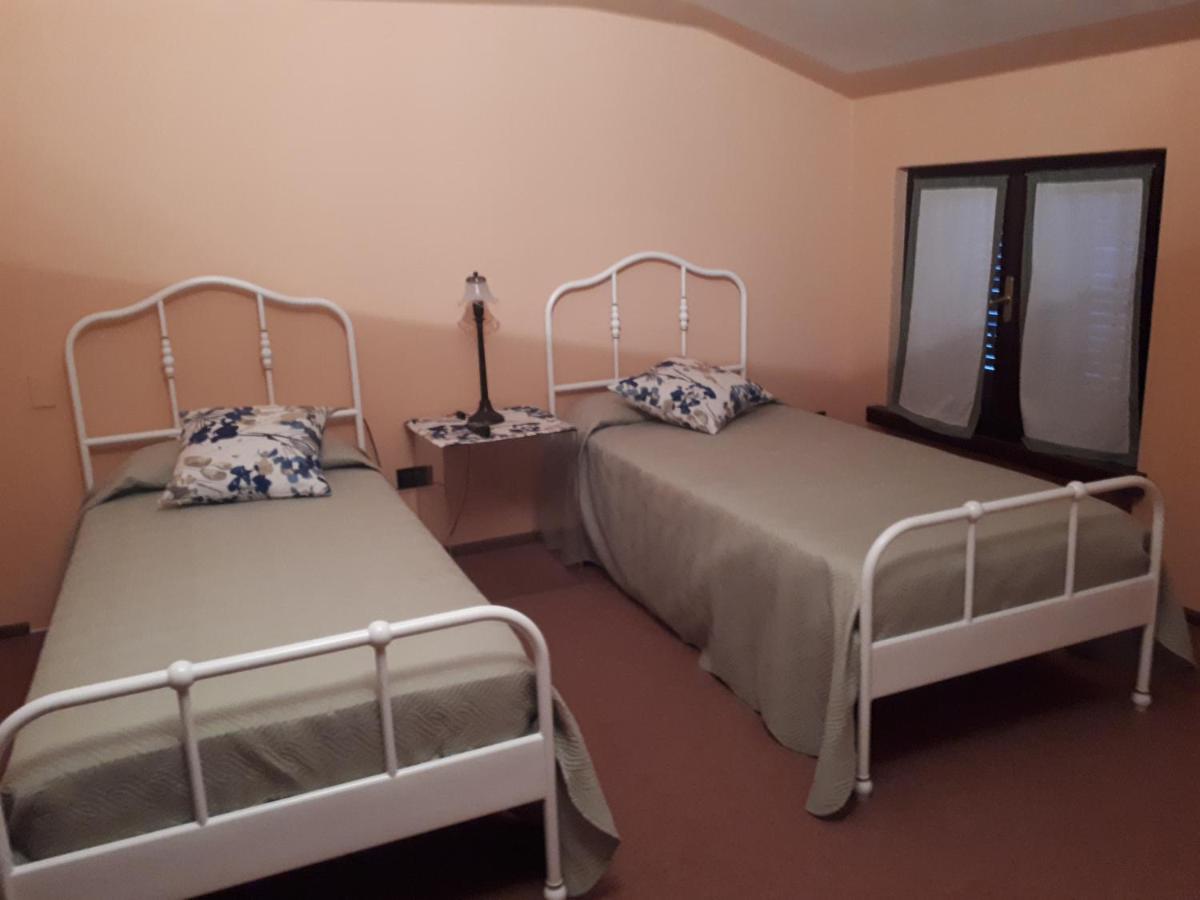 Apartamento Gabrimilla Puegnago sul Garda Exterior foto